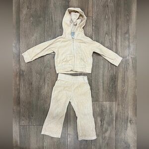 Vintage Oshkosh B’gosh cream velour tracksuit 2 piece 3T